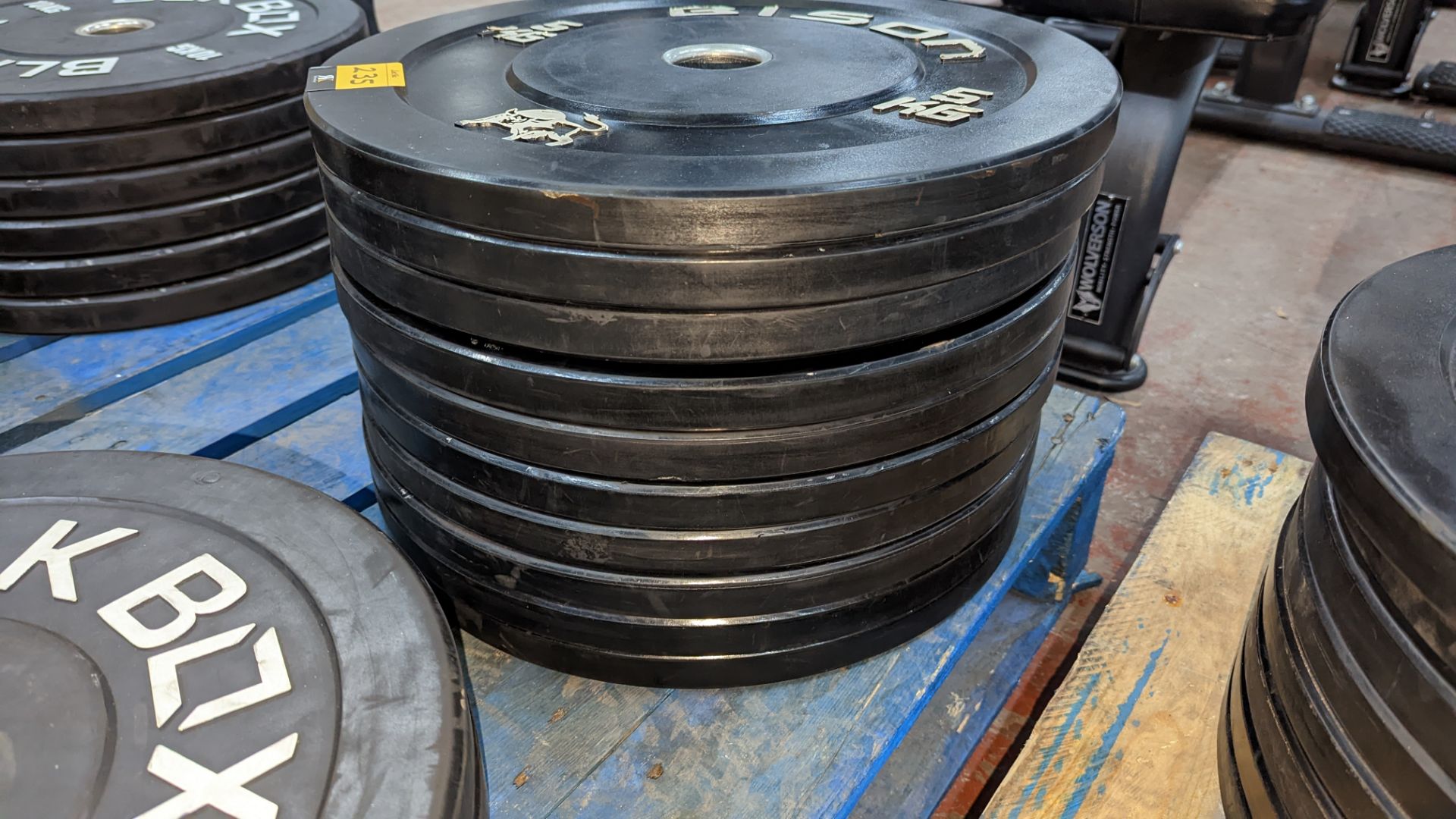 10 off Bison 5kg rubberised Olympic plates - Image 3 of 3