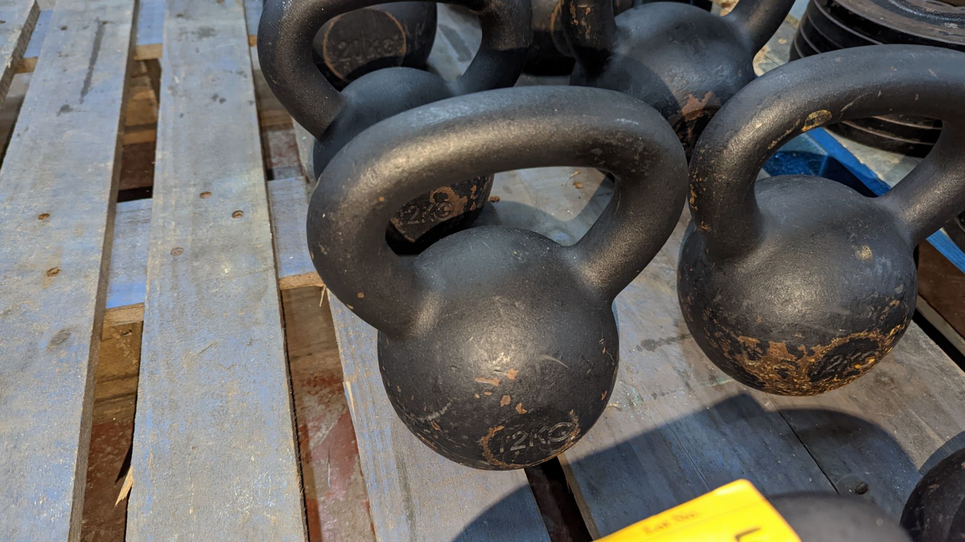 5 off kettlebells - 1 x 8kg, 2 x 12kg and 2 x 20kg - Image 5 of 8