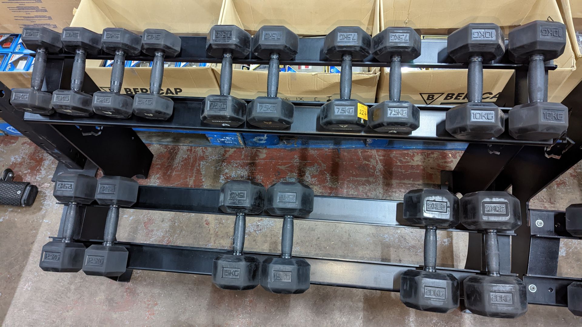 Rack and contents of Wolverson dumbbells. This lot comprises a two tier rack plus eight pairs of du - Image 8 of 8