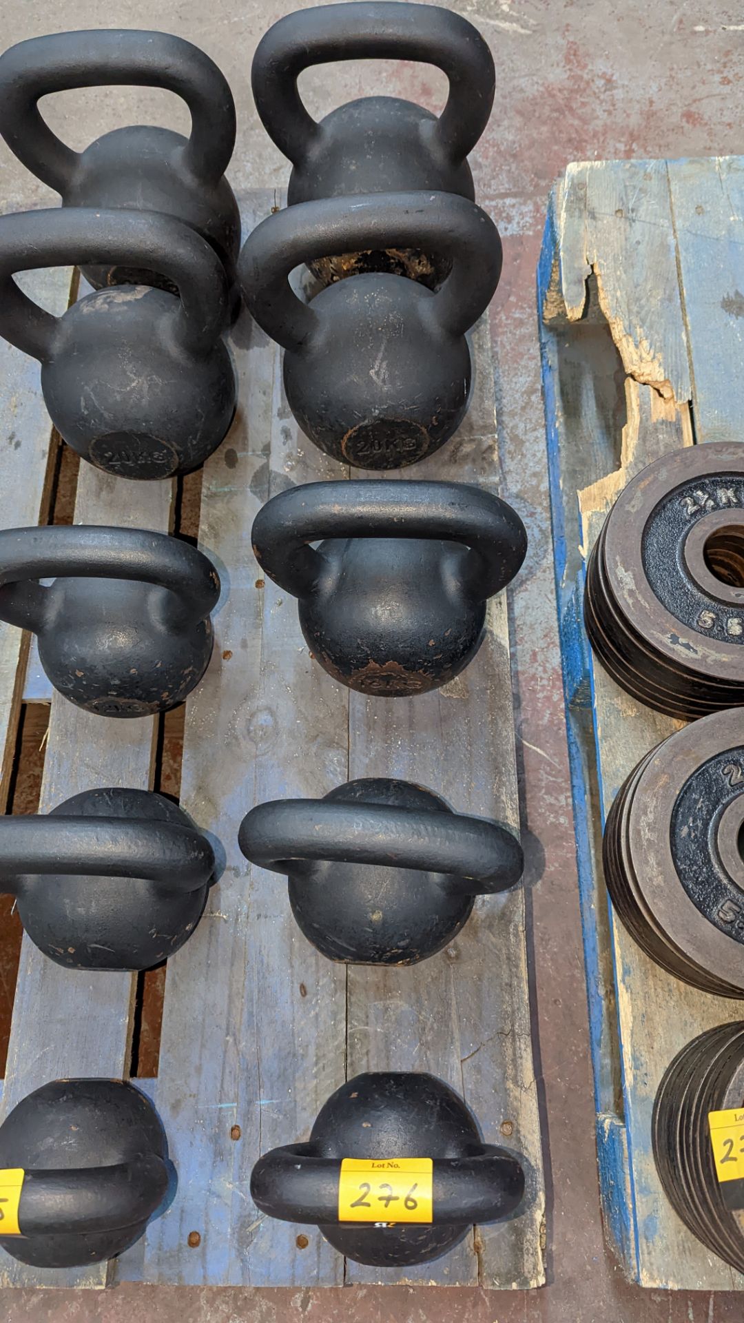 5 off kettlebells - 1 x 8kg, 1 x 12kg, 1 x 16kg, 1 x 20kg and 1 x 24kg - Image 3 of 8