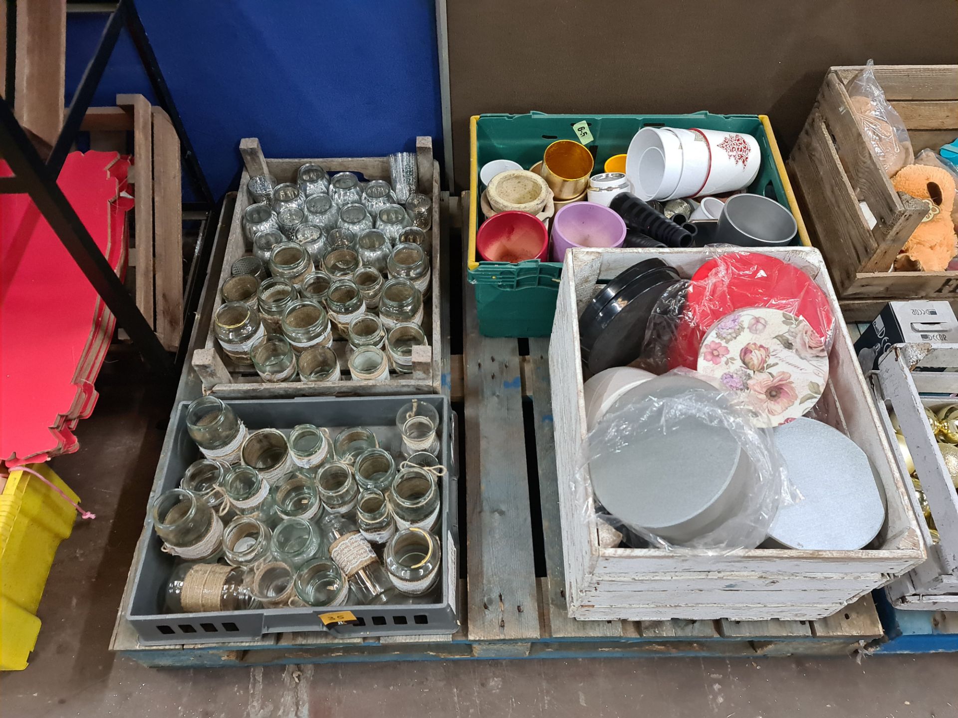 The contents of a pallet of decorative jars, gift boxes, plant pots and more - plastic crate exclude