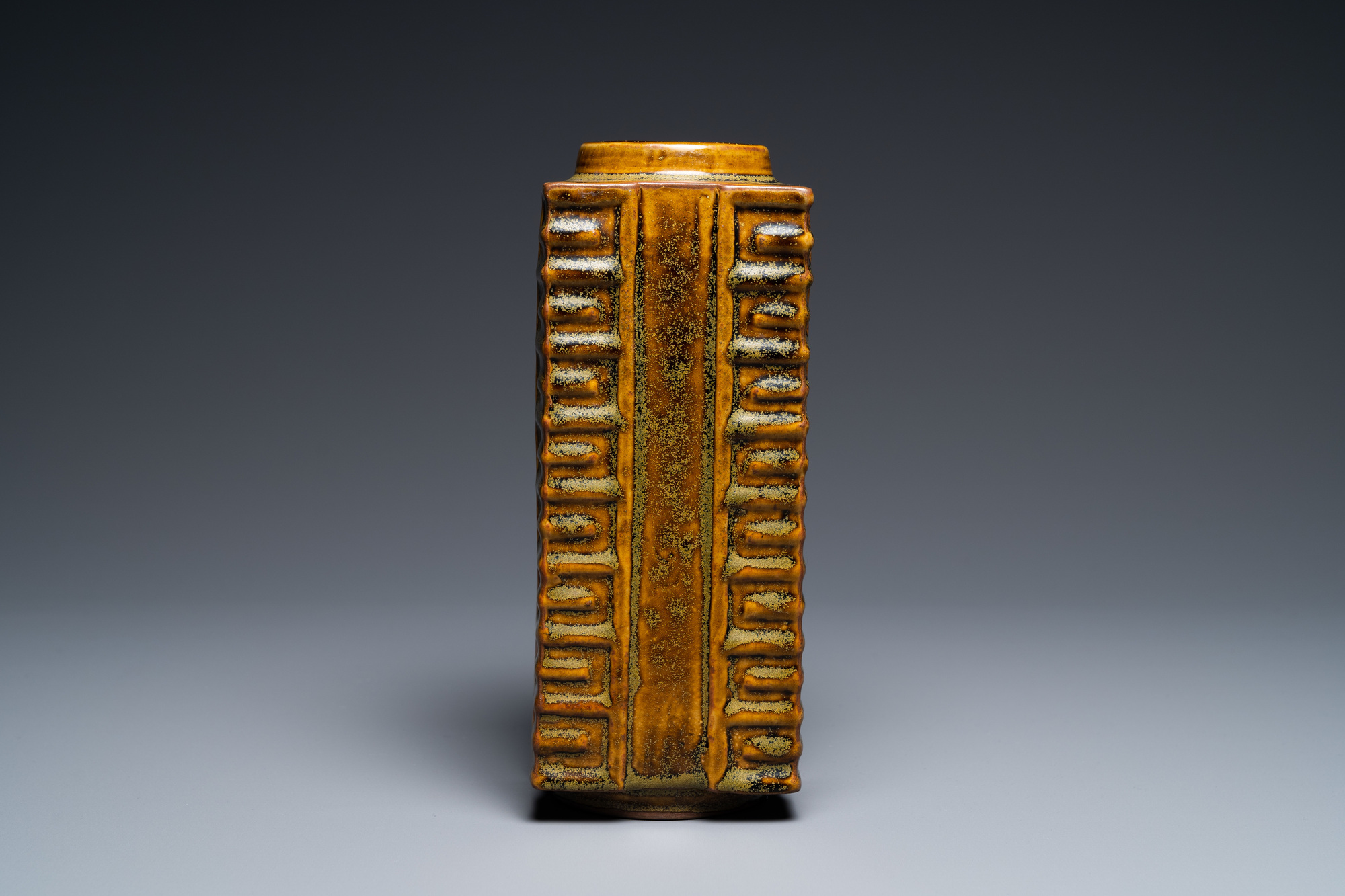 A Chinese imitation bronze-glazed 'cong' vase, Yongzheng/Qianlong - Image 3 of 13
