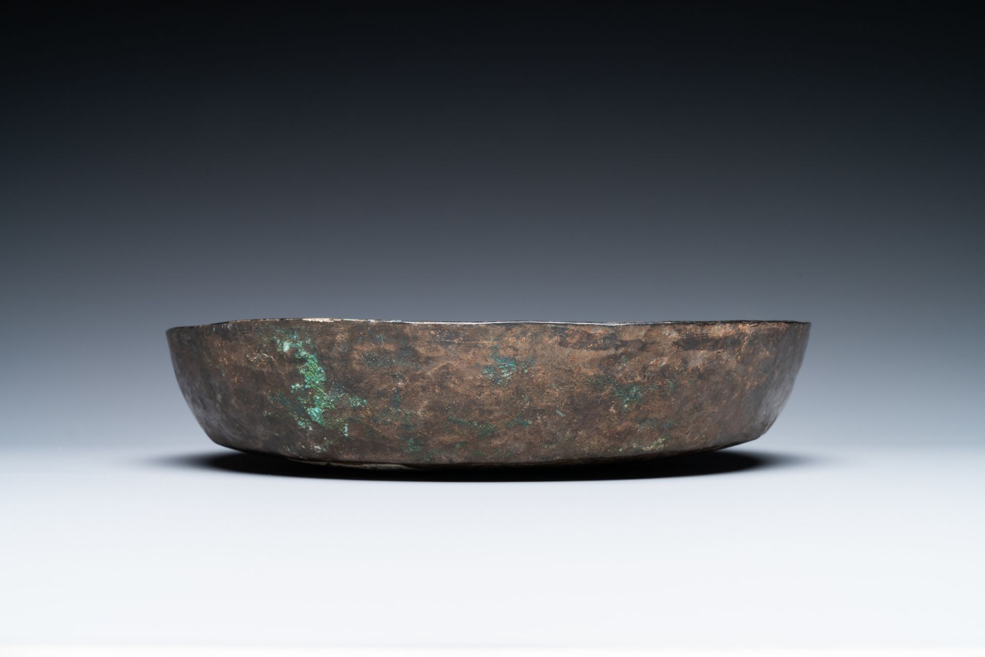 A Sassanian bronze dish, Persia, 7/8th C. - Image 6 of 7