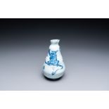 A small Chinese blue and white ko-sometsuke 'monkey' vase for the Japanese market, Transitional peri