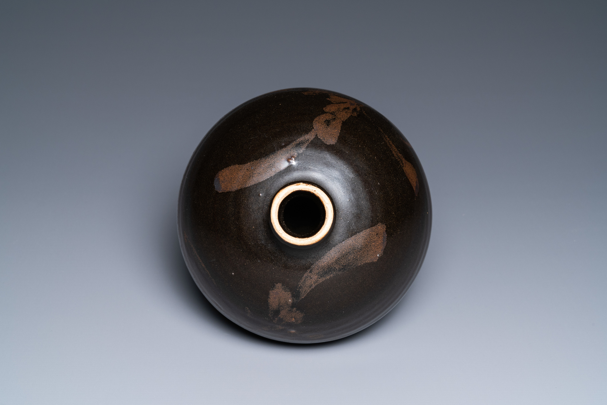 A Chinese black-brown-glazed russet-splashed jar, Henan kilns, Song - Image 6 of 6