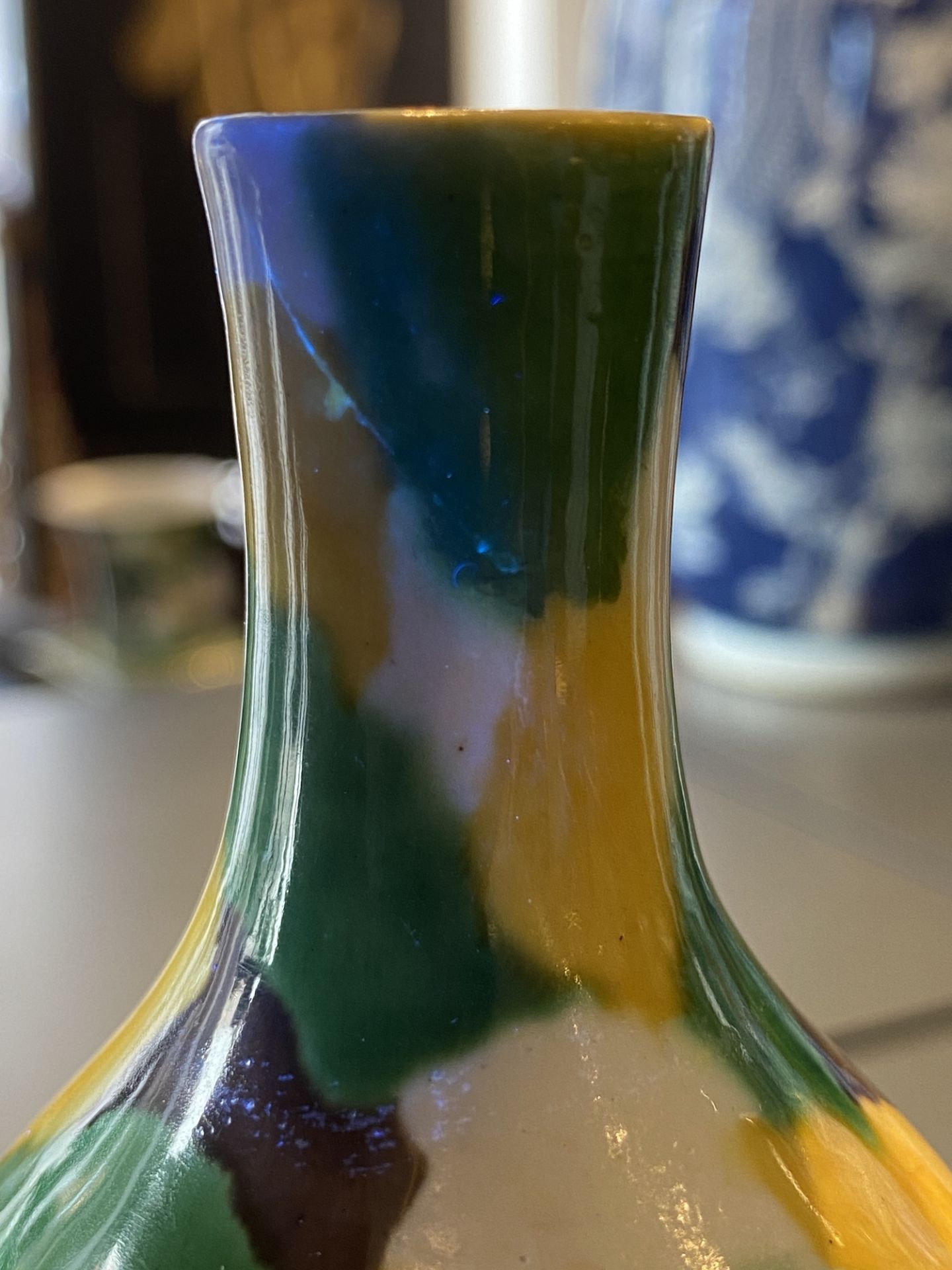 A Chinese sancai-glazed double gourd vase, Kangxi - Image 13 of 15