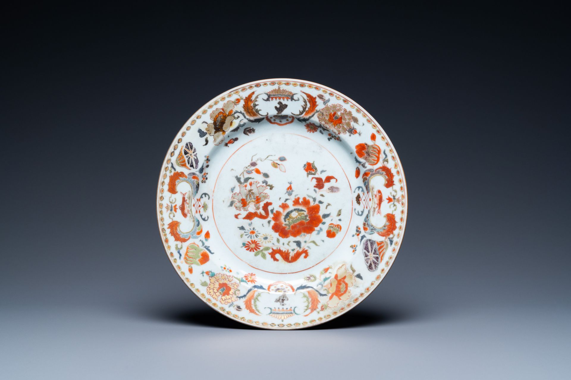 A Chinese famille rose 'Pompadour' plate, Qianlong