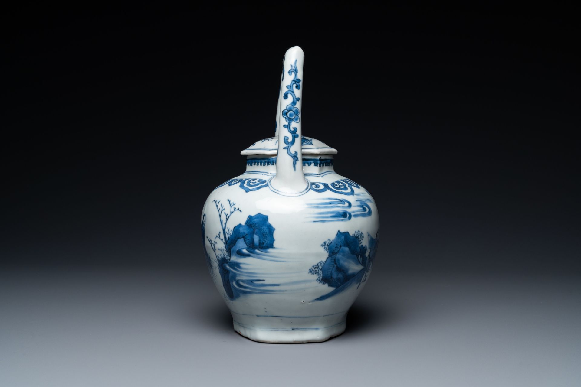 A large Chinese blue and white hexagonal teapot and cover, Transitional period - Image 2 of 6