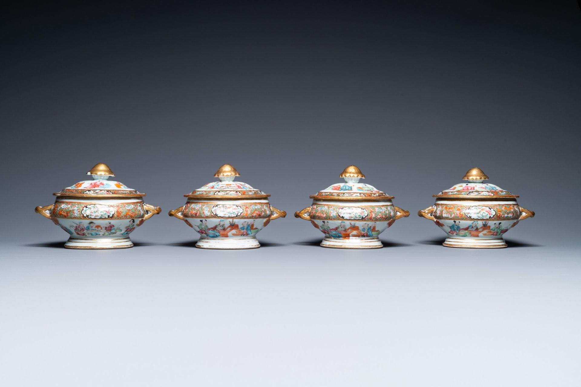 An extensive Chinese Canton famille rose dinner service, 19th C. - Image 25 of 48