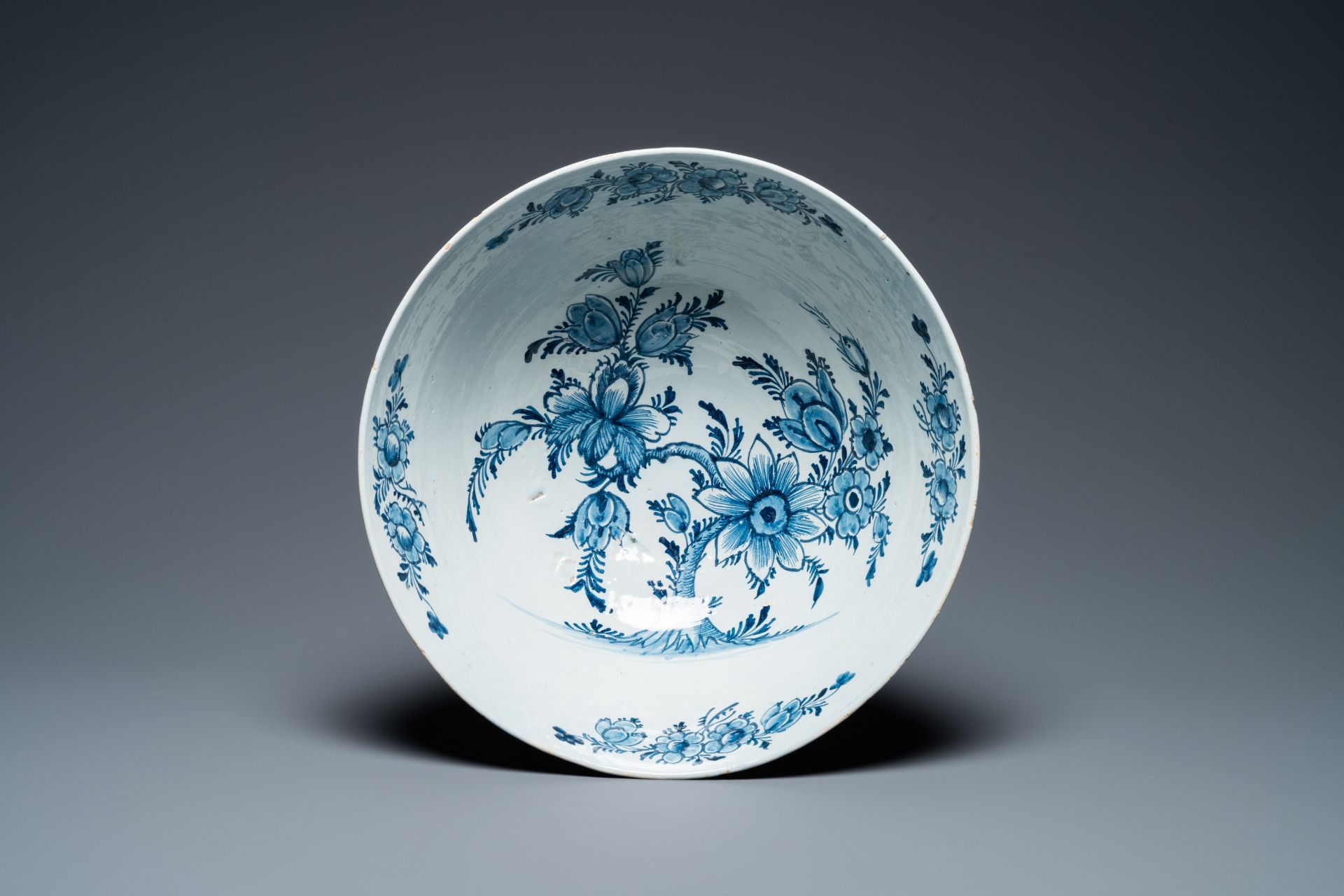 A large Dutch Delft blue and white bowl with shepherds on horsebacks, 18th C. - Image 7 of 9