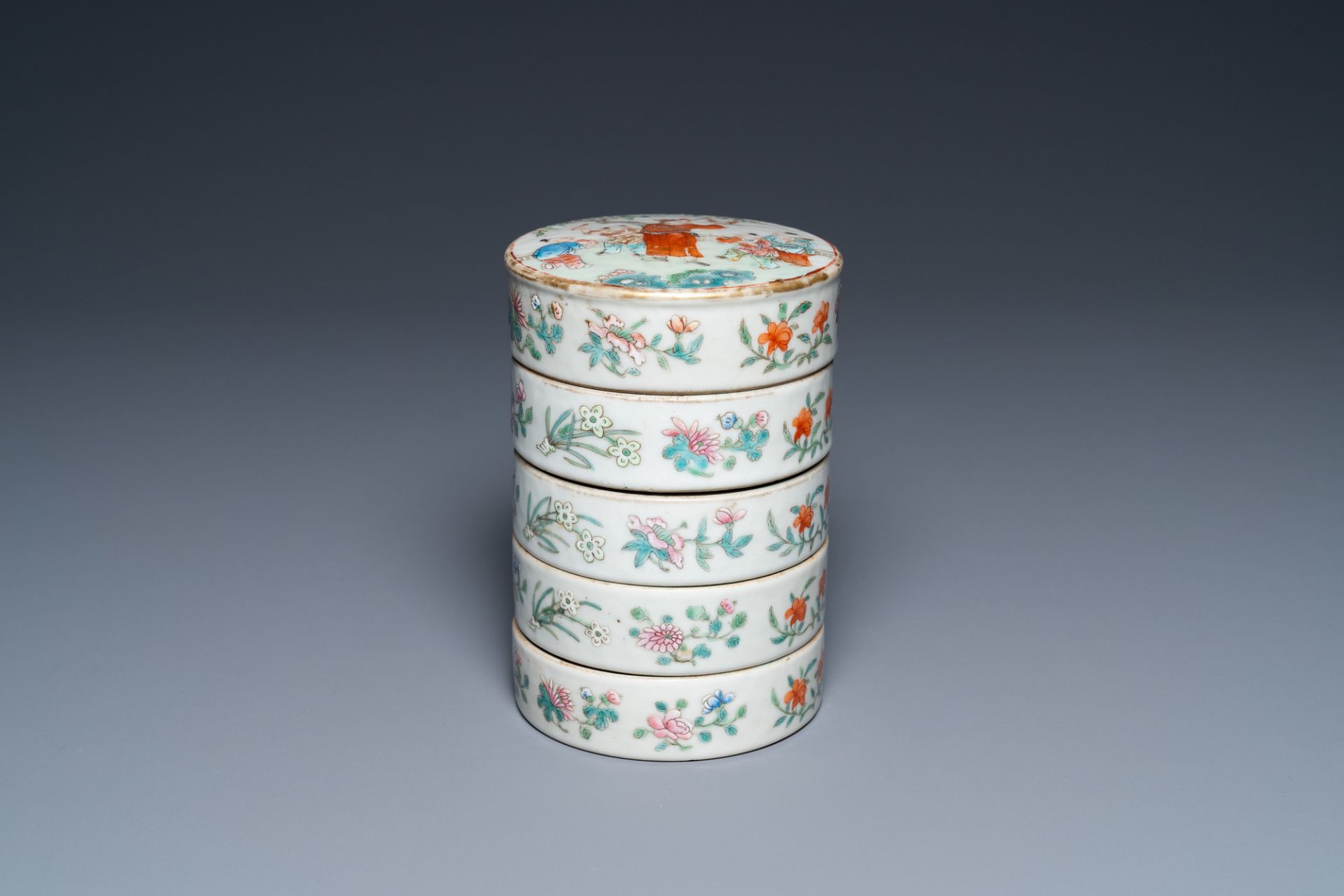 A Chinese famille rose five-piece stacking box, Jiaqing