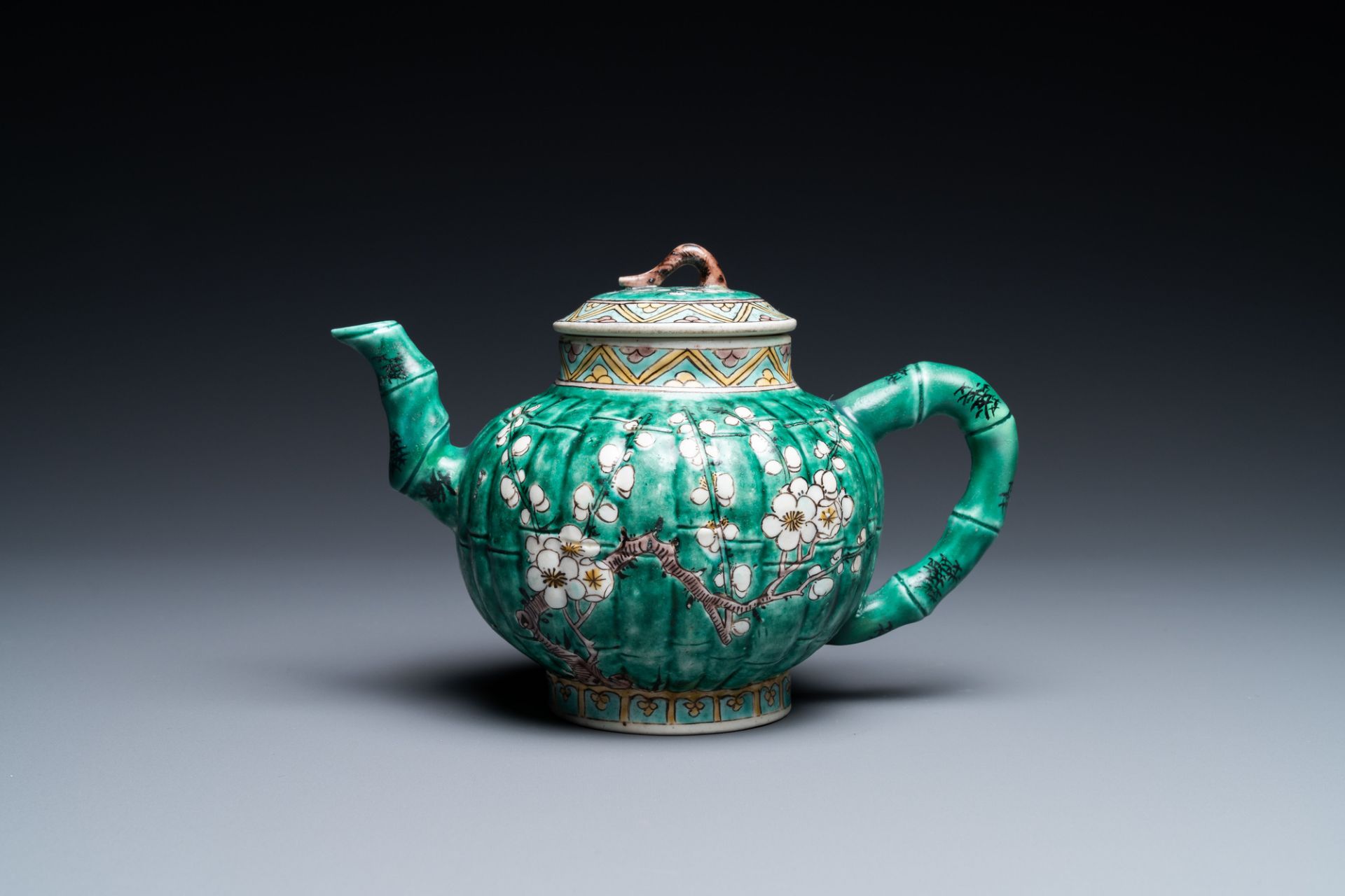 A Chinese ribbed verte biscuit teapot and cover, Kangxi - Image 2 of 9