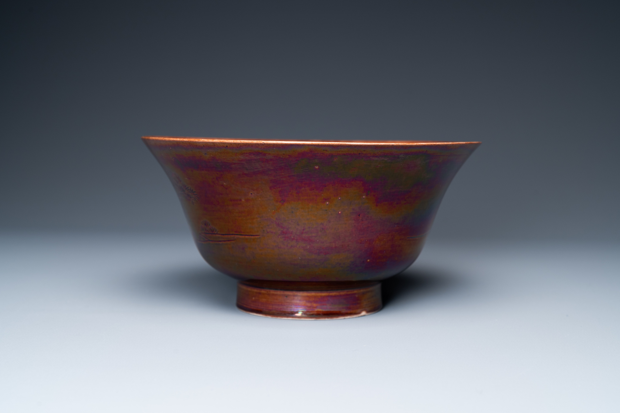 A Chinese aubergine-glazed bowl with incised design of cranes, Kangxi - Image 4 of 7