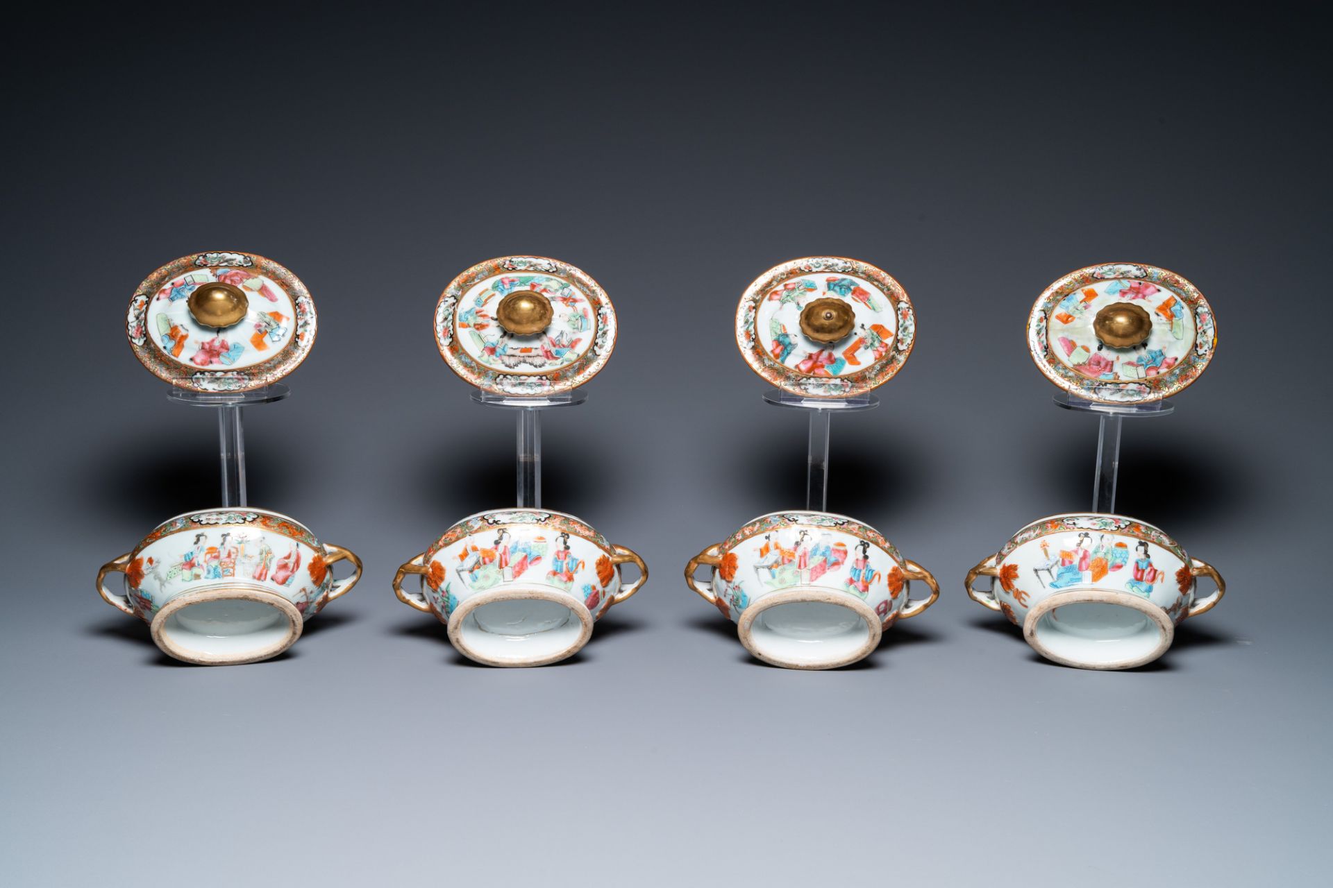 An extensive Chinese Canton famille rose dinner service, 19th C. - Image 30 of 48