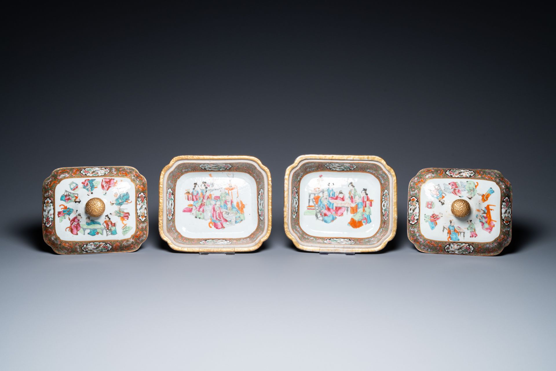 An extensive Chinese Canton famille rose dinner service, 19th C. - Image 41 of 48