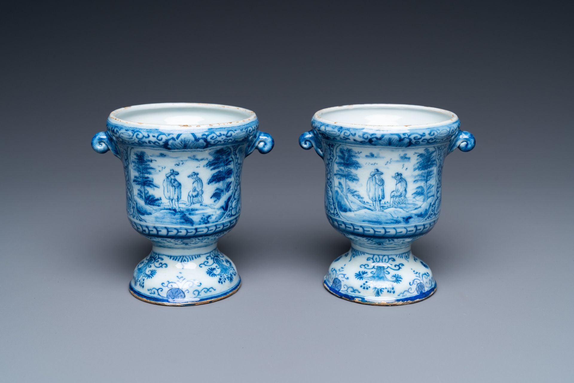 A pair of small Dutch Delft blue and white jardinires, 18th C. - Image 2 of 8