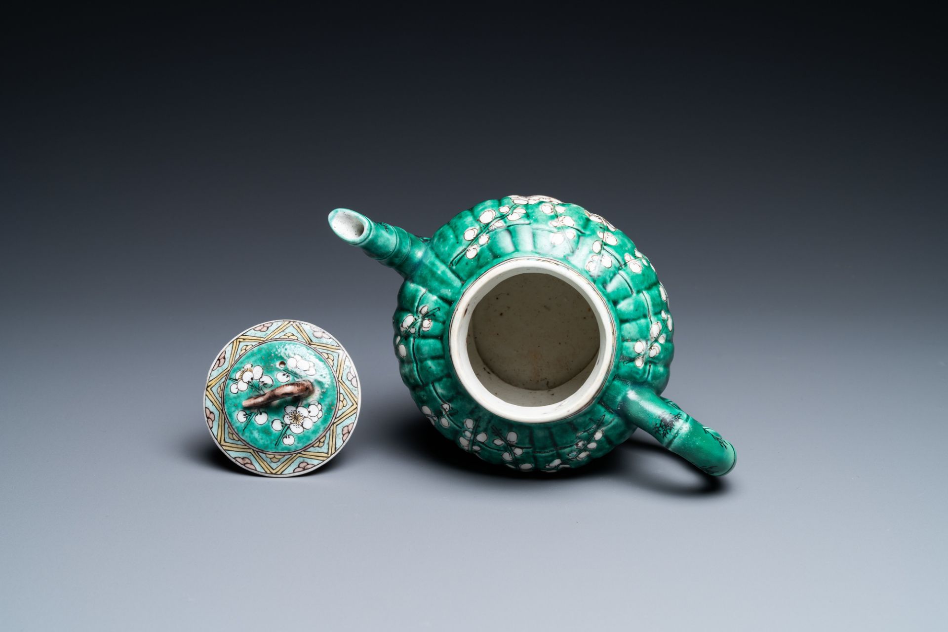 A Chinese ribbed verte biscuit teapot and cover, Kangxi - Image 8 of 9