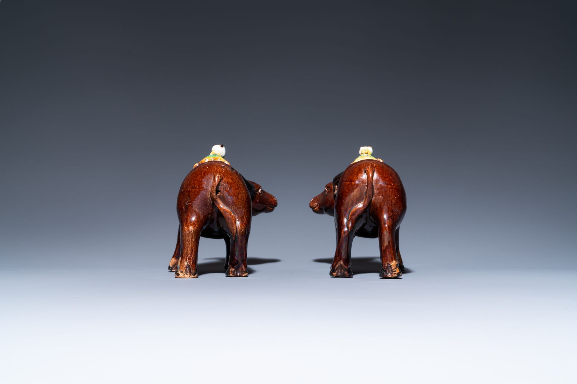 A pair of Chinese verte biscuit groups of boys riding buffaloes, Kangxi - Image 5 of 7