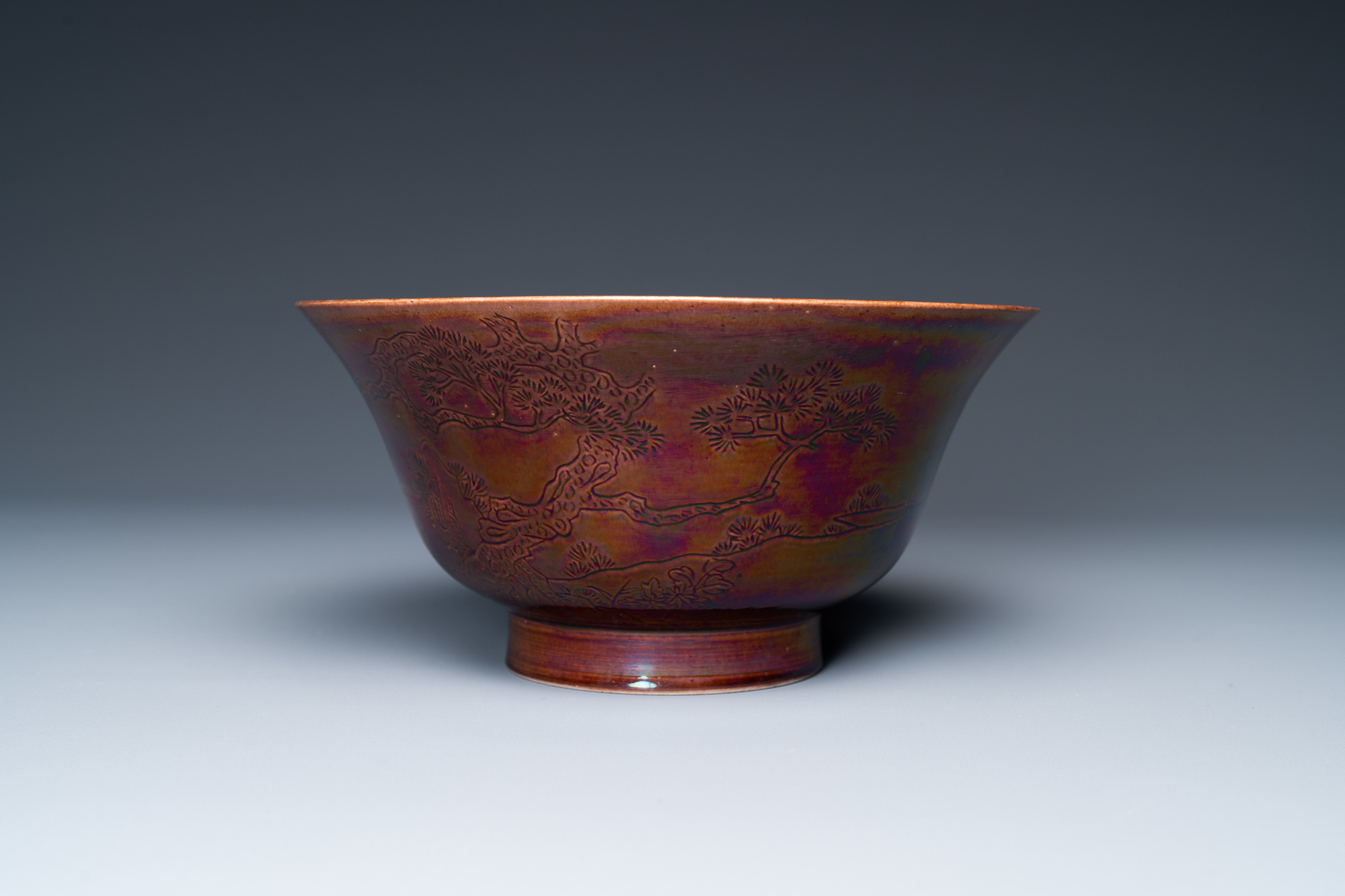 A Chinese aubergine-glazed bowl with incised design of cranes, Kangxi - Image 3 of 7