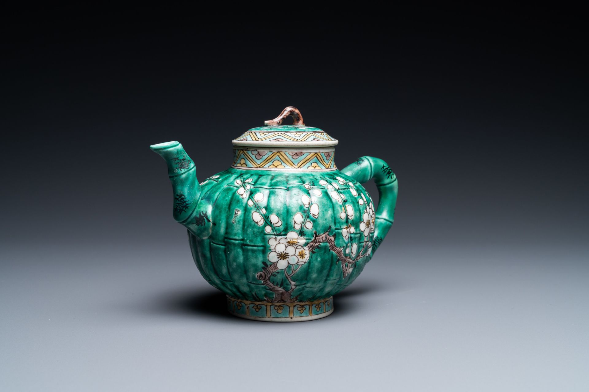 A Chinese ribbed verte biscuit teapot and cover, Kangxi - Image 6 of 9