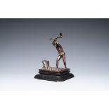 A Vietnamese bronze sculpture depicting a lumberjack, 19/20th C.