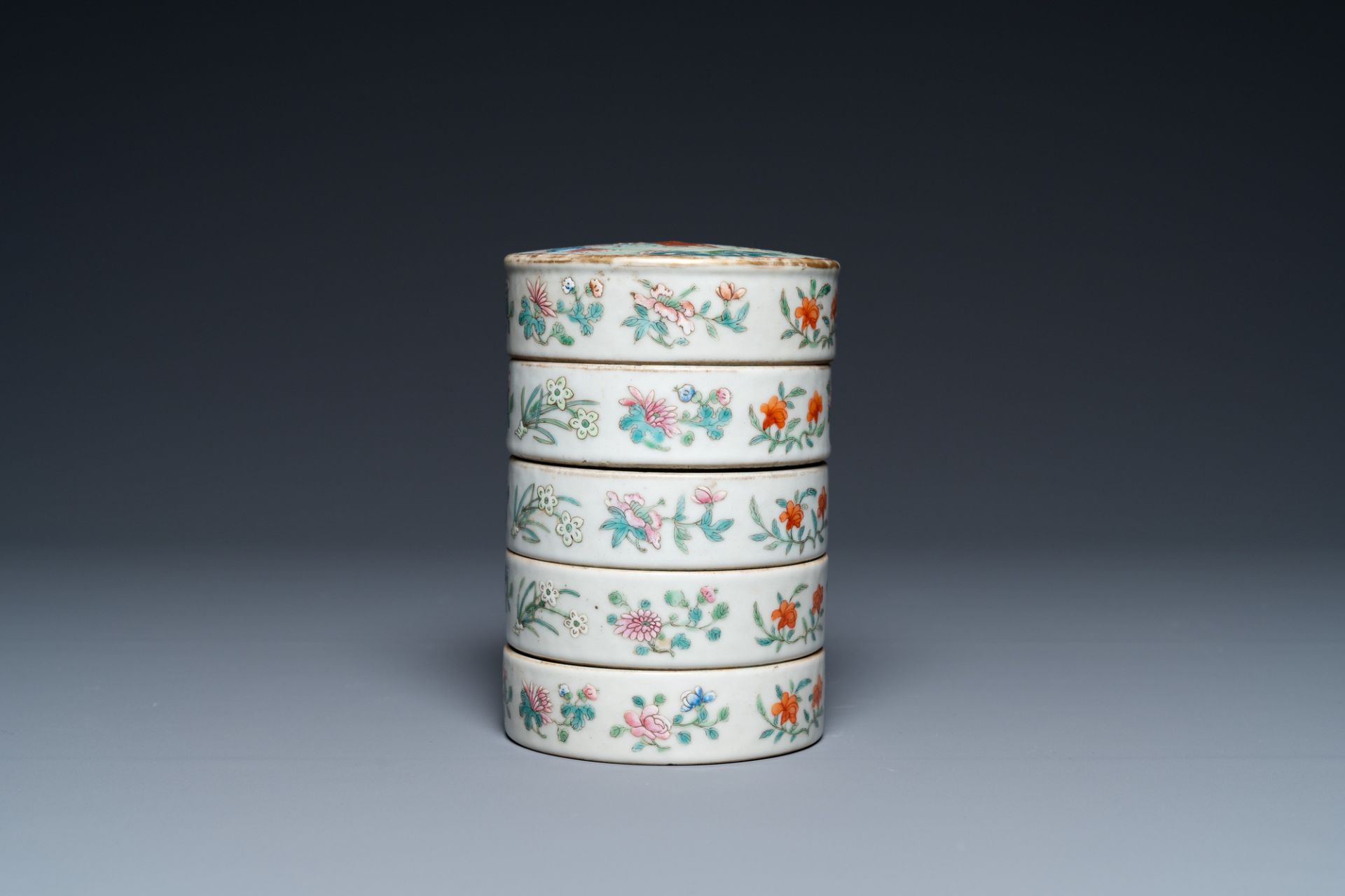 A Chinese famille rose five-piece stacking box, Jiaqing - Image 2 of 8