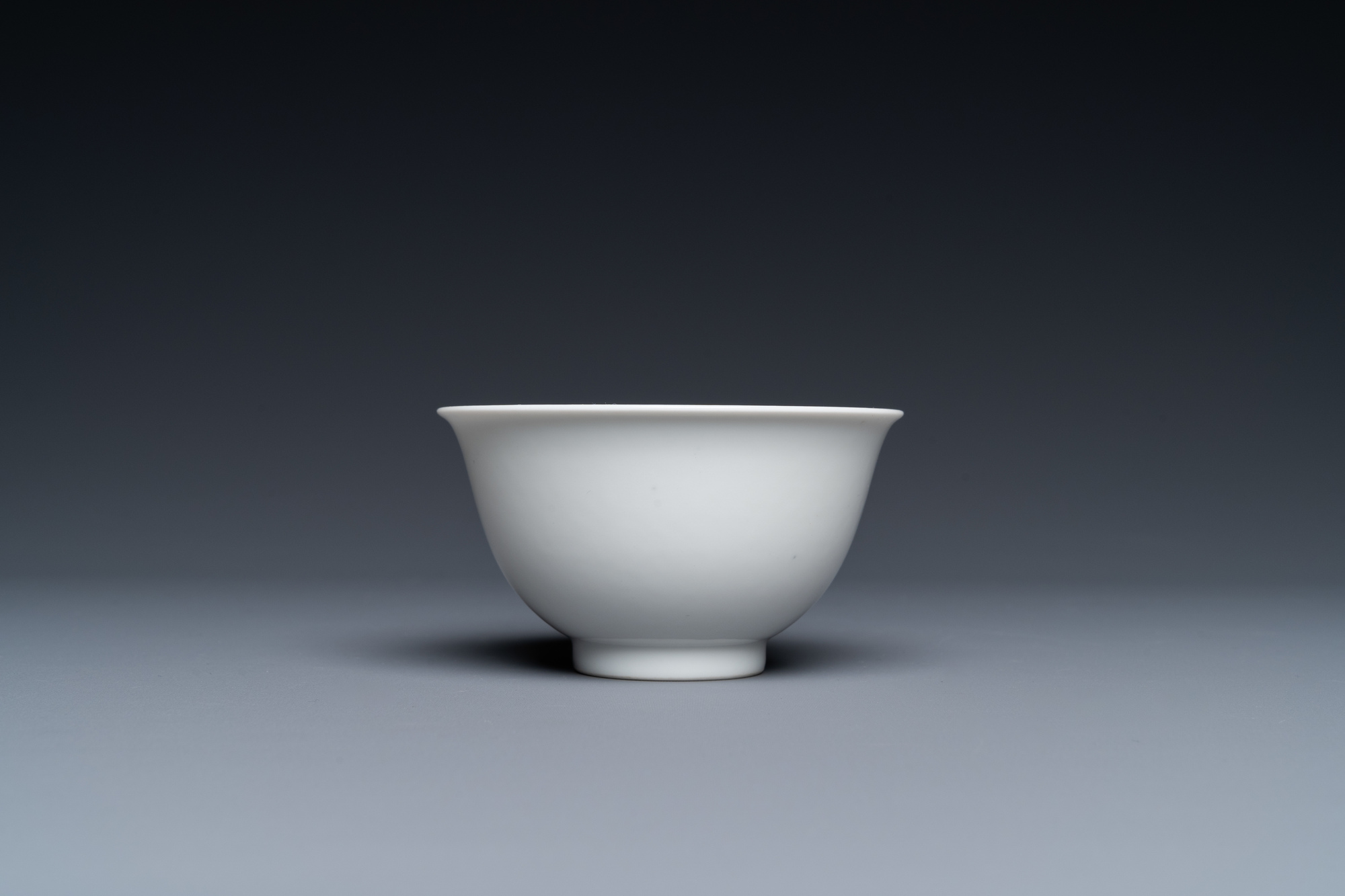 A fine Chinese monochrome white-glazed bowl, Yongzheng mark and of the period - Image 5 of 14