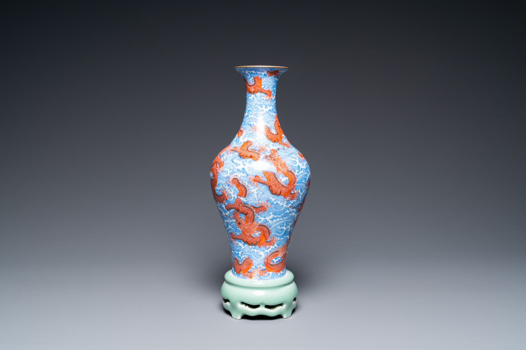 A Chinese revolving 'dragon' vase on celadon stand, Qianlong mark, 20th C. - Image 5 of 7