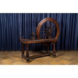 A mahogany spinning wheel, 19th C.