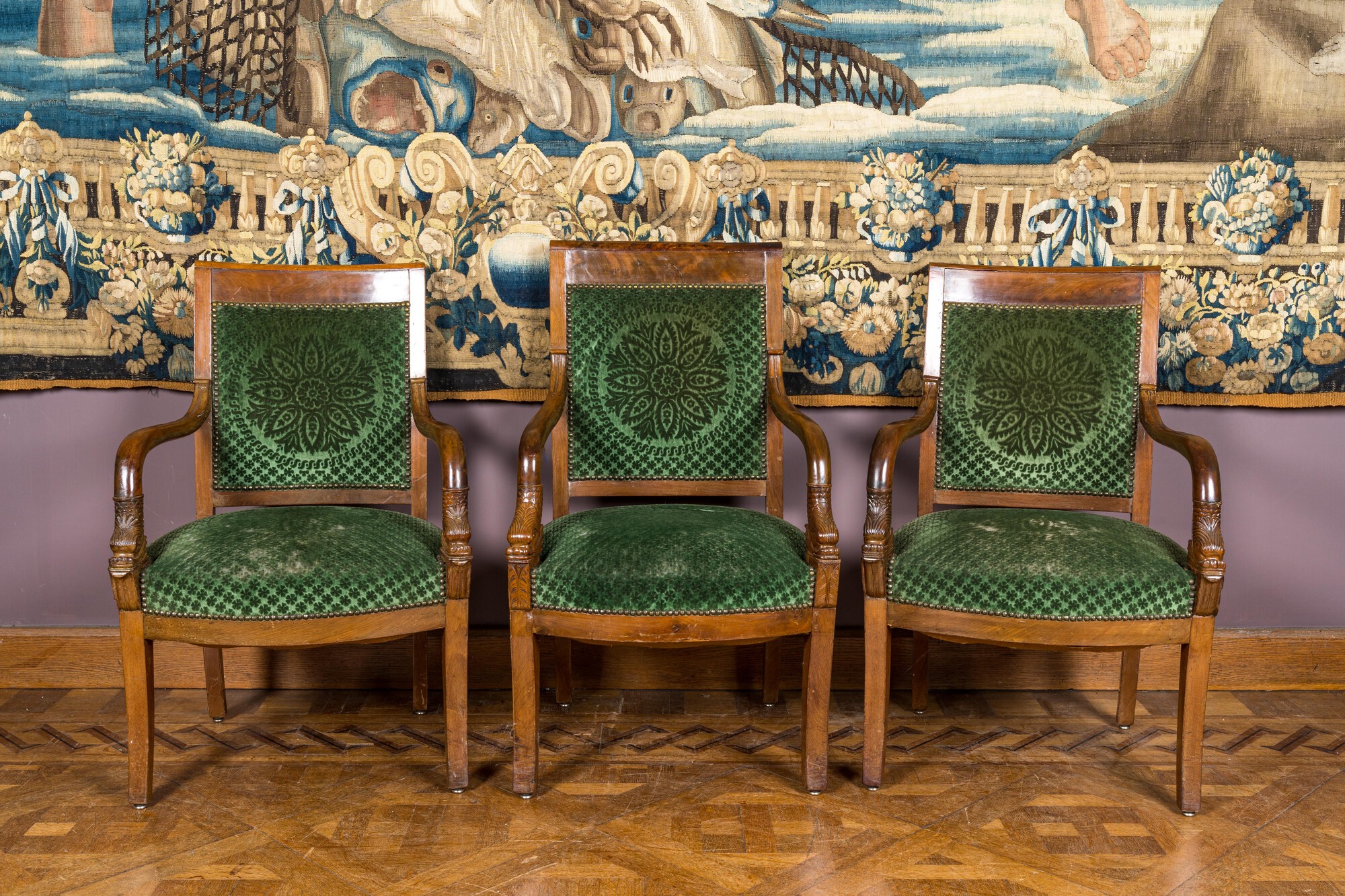 A green-upholstered carved wooden salon set with a two-seater, a fauteuil and three armchairs, 19th - Image 4 of 5