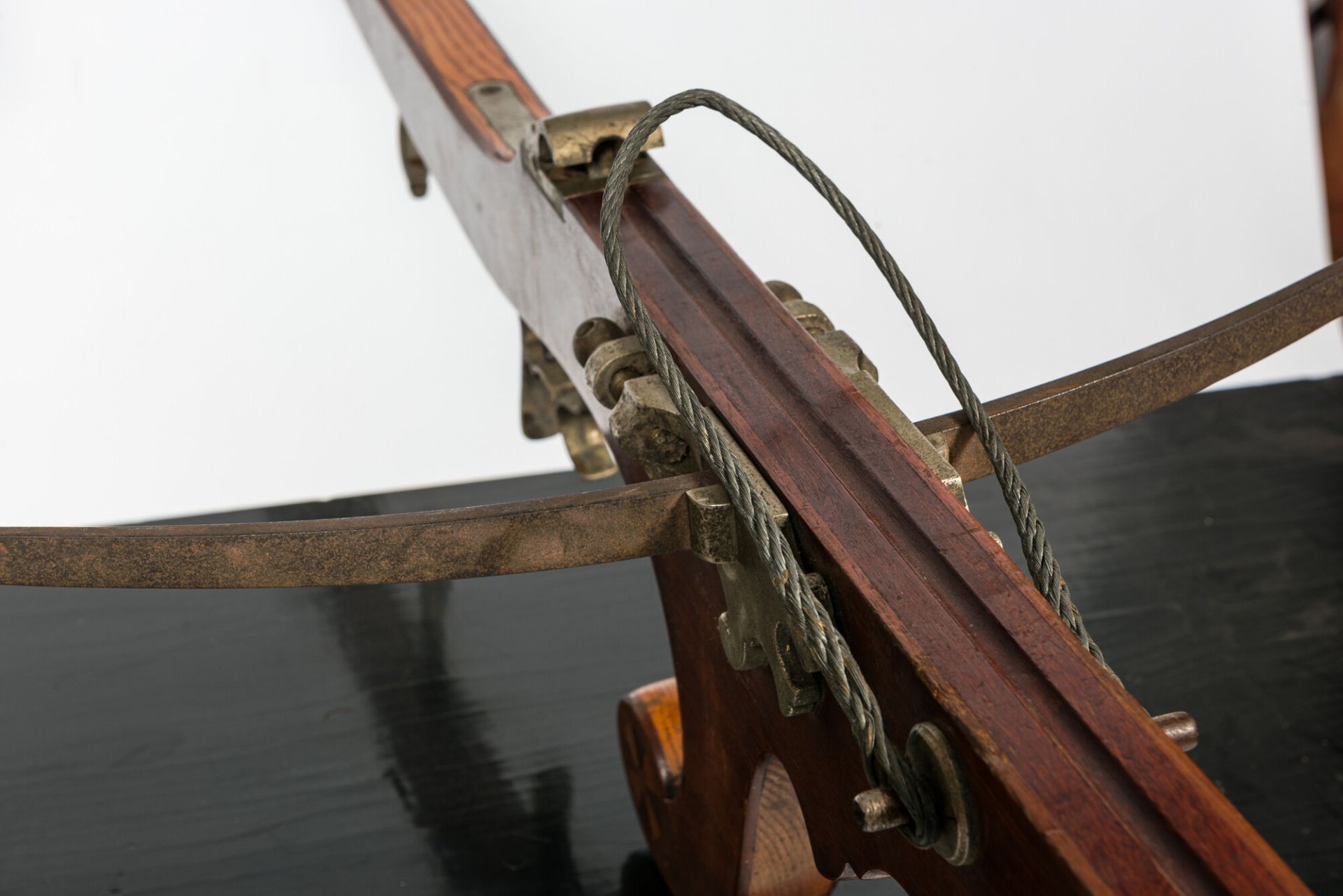 A medieval style crossbow, 19/20th C. - Image 4 of 5