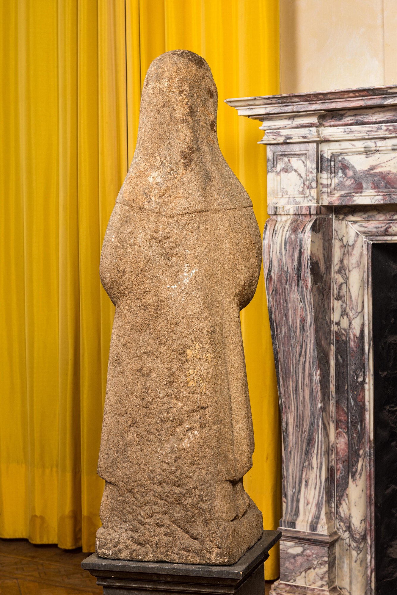 A large French granite sculpture of one of the holy female myrrhbearers, Brittany, 16th C. - Image 3 of 3