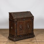 A semi precious stones-inlaid oak secretary, Portugal, 18/19th C.