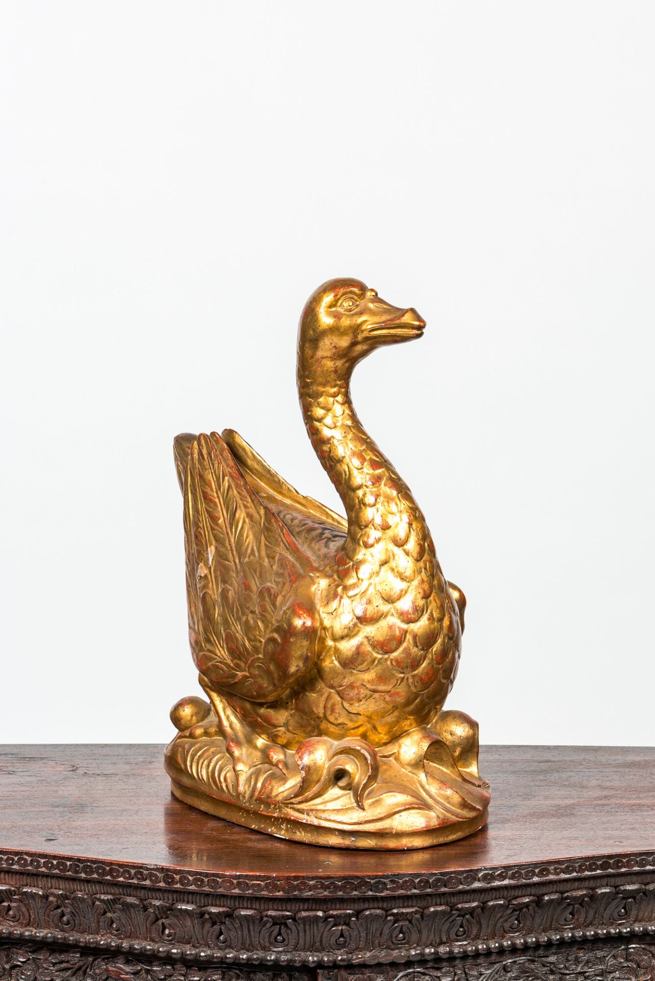 A French gilt and lacquered wooden goose, 19th C. - Image 2 of 2