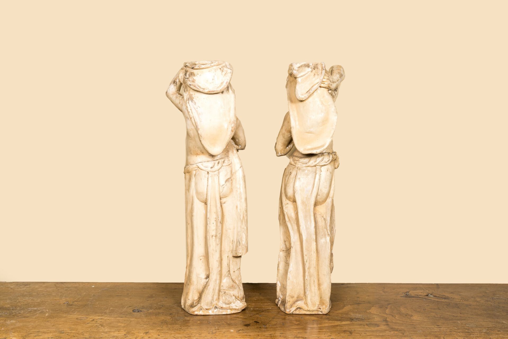 A pair of white patinated wooden models of caryatids, ca. 1900 - Image 3 of 3