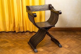 A wooden 'dantesca' folding chair, Italy, 17/18th C.