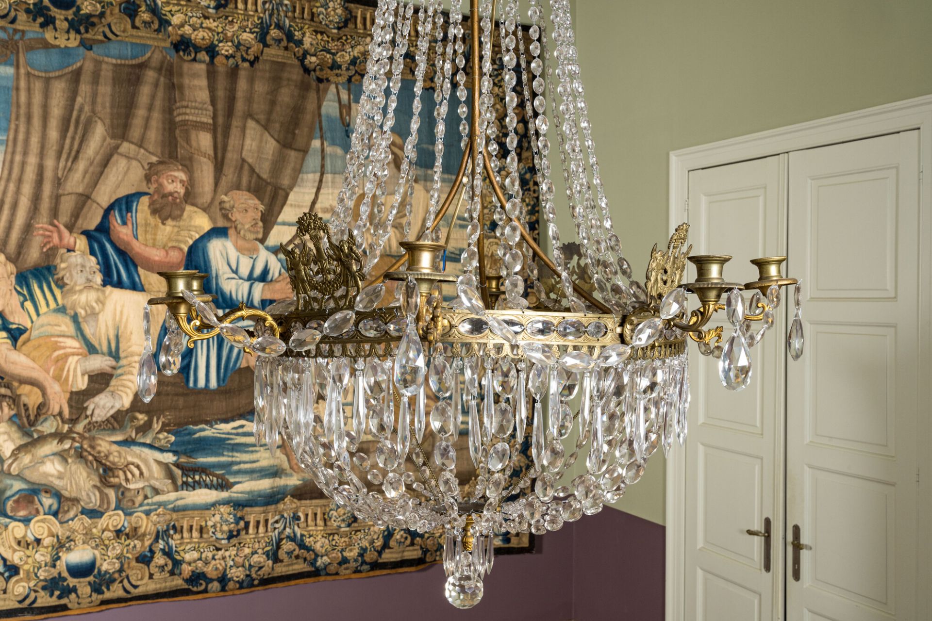 A large 'sac-ˆ-perles' chandelier, 19th C. - Image 3 of 3