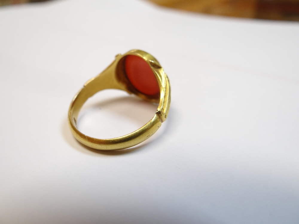 ASSORTED RINGS comprising 15ct gold sardonyx ring, together with three yellow metal rings - Image 6 of 19