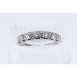 18CT WHITE GOLD SEVEN-STONE DIAMOND RING, total diamond weight 1.0cts approx. (visual estimate),