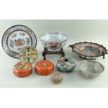 ASSORTED CHINESE POLYCHROME PORCELAIN, including underglaze blue and famille rose bowl on wood