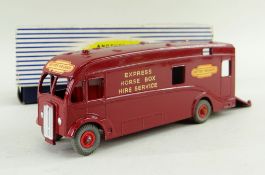 BOXED DINKY 981 HORSE BOX, maroon British Railways livery, red wheels