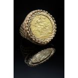 GEORGE V GOLD HALF SOVEREIGN RING, 1911, in 9ct gold pierced setting, ring size O, 9.0gms