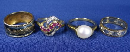 9CT GOLD DRESS RINGS (4) - 11grms gross, one mounted with cultured pearl, size P, one set with red