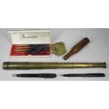 VINTAGE PENS, PENCILS & OTHER COLLECTABLES GROUP including a Parker Duofold with 14ct gold nib,