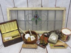 VINTAGE & LATER COLLECTABLES GROUP - to include a treen lidded box, pencil cases, brass horns,