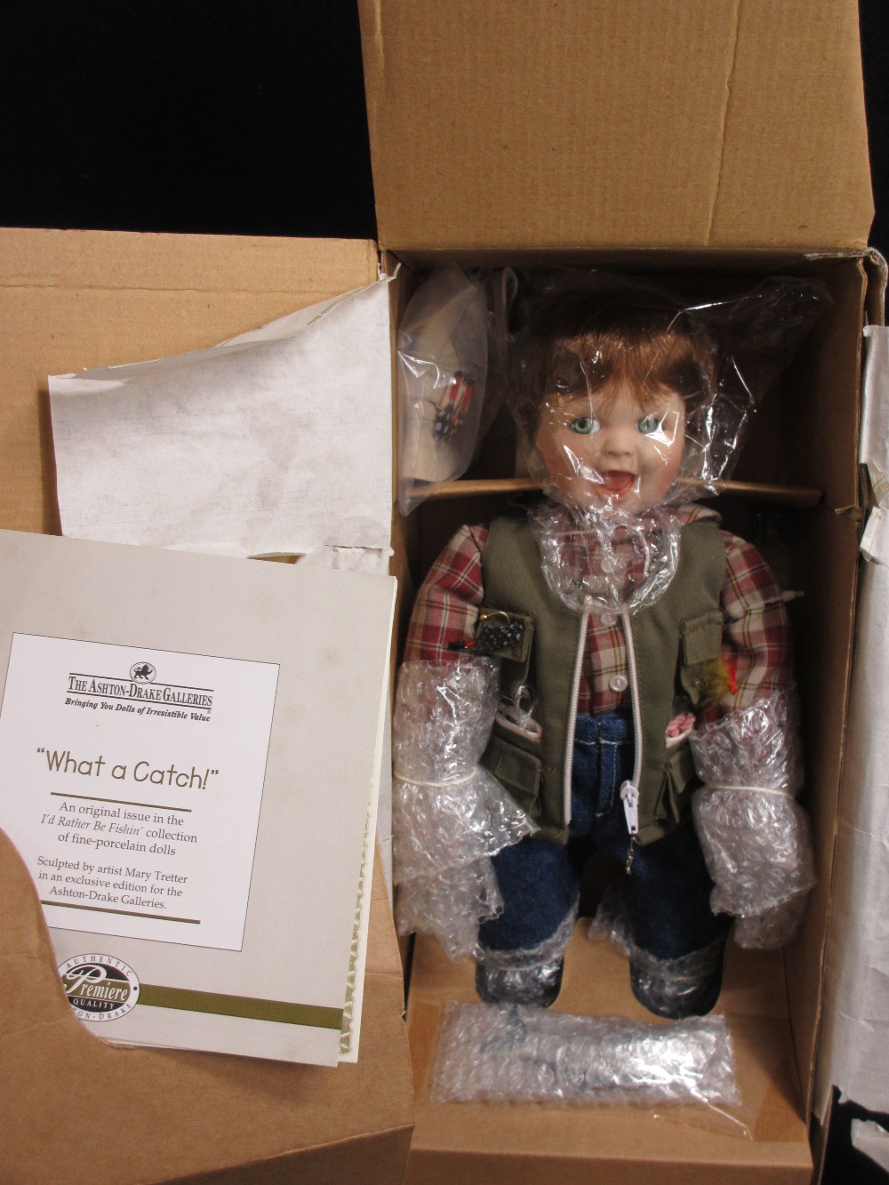 VINTAGE & MODERN COLLECTOR'S DOLLS by Pedigree and Ashton Drake Galleries (5) - Image 3 of 7