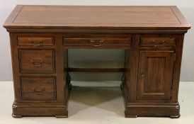 REPRODUCTION TWIN PEDESTAL DESK with central drawer, 83cms H, 146cms W, 60cms D