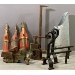 MIXED VINTAGE IRON & OTHER METALWARE to include a 30cms bench vice, pair of fire dogs with