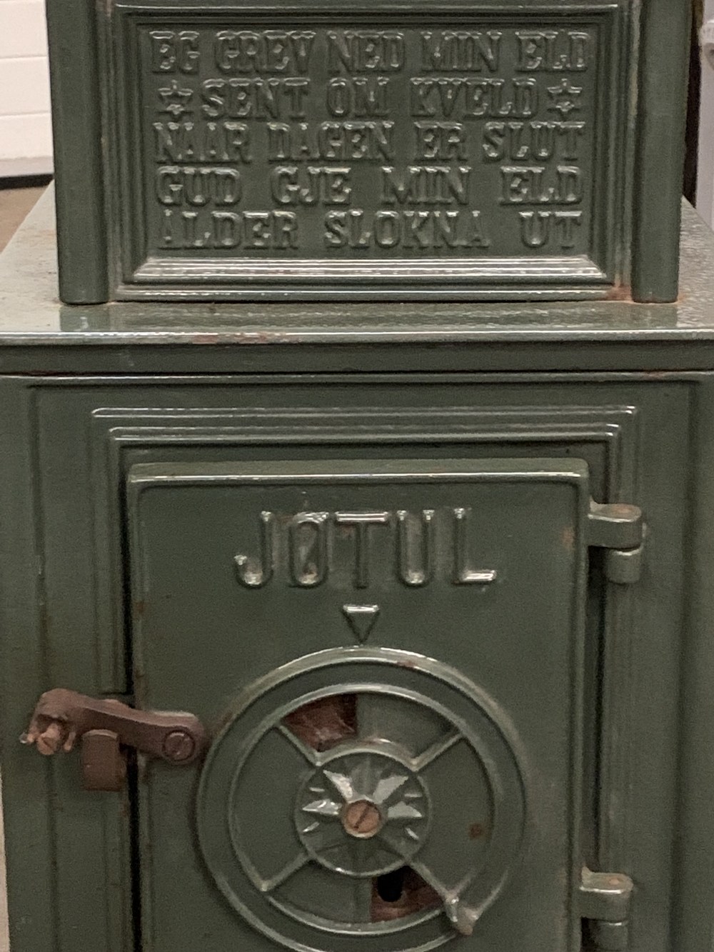 JOTUL GREEN ENAMELLED CAST IRON STOVE with people, moose and other animal detail in relief - Image 2 of 6