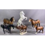 BESWICK & OTHER HORSE ORNAMENTS (6)